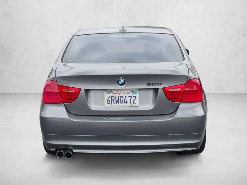 2011 BMW 3 Series 328i